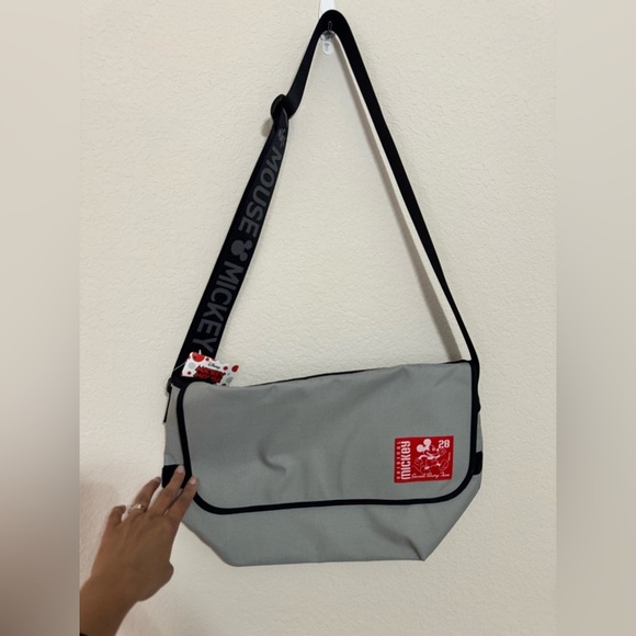 Disney Original Mickey Seaside Racing Vinyl Messenger Bag Gray NWT - Picture 1 of 9